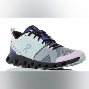 ON Running women's Cloud X Shift sneakers running walking shoes size 9